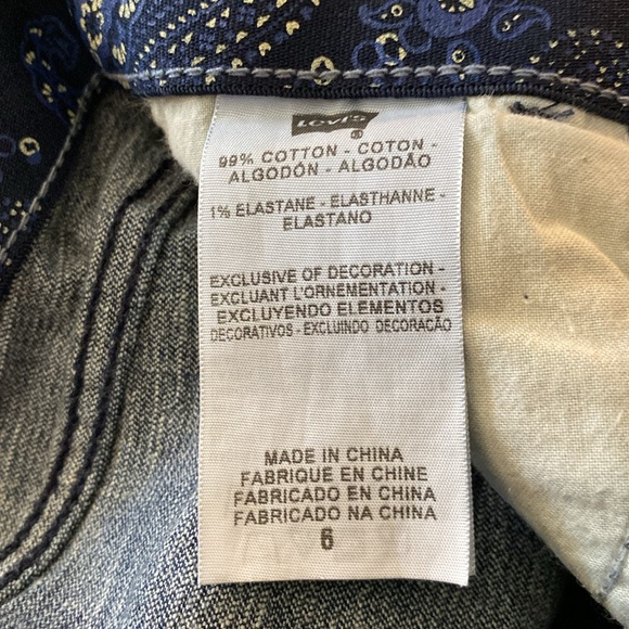 Levi’s Cropped Jeans. - Picture 6 of 6